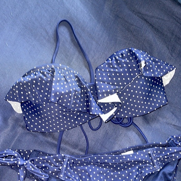 Abercrombie & Fitch bikini - Picture 3 of 7